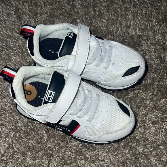 Tommy Hilfiger Kids White Sneakers - Picture 2 of 5